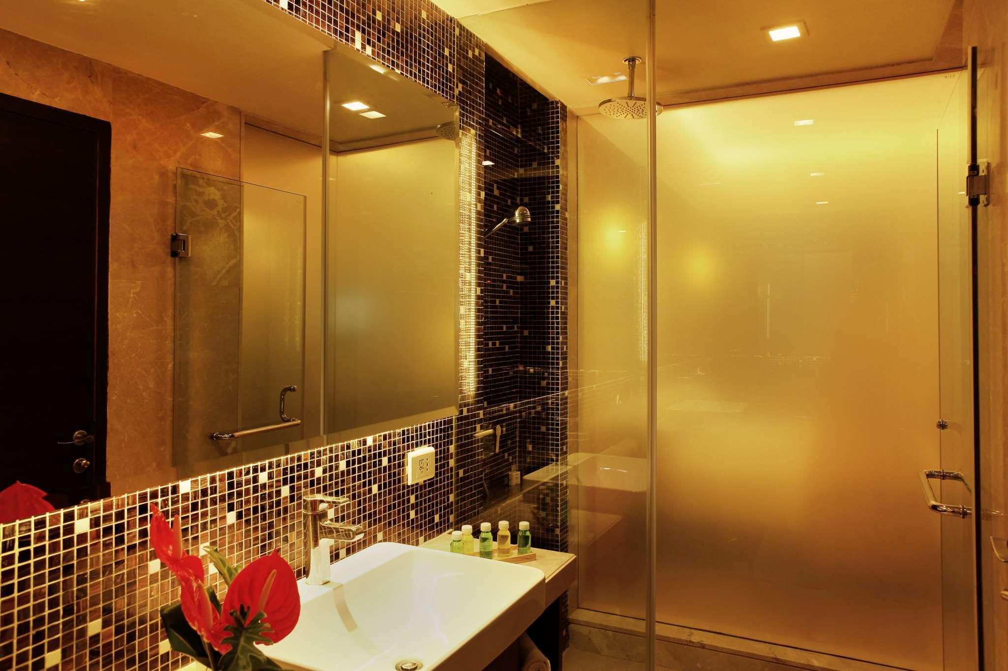 The Metropolitan & Hotel 5*