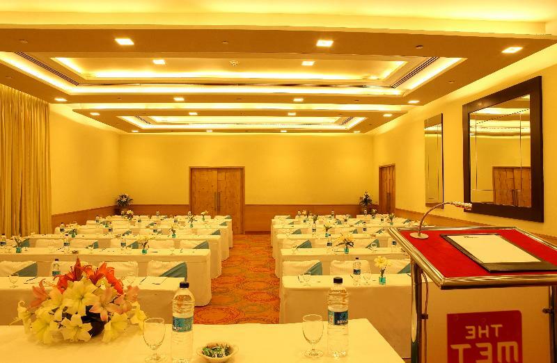 The Metropolitan & Hotel New Delhi