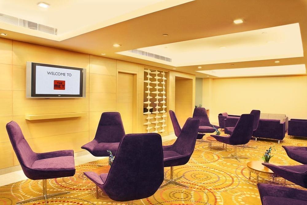 The Metropolitan & New Delhi